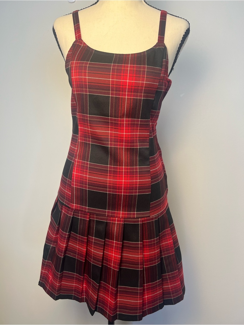 Red Plaid Sleeveless Dress - Classic Tartan Style